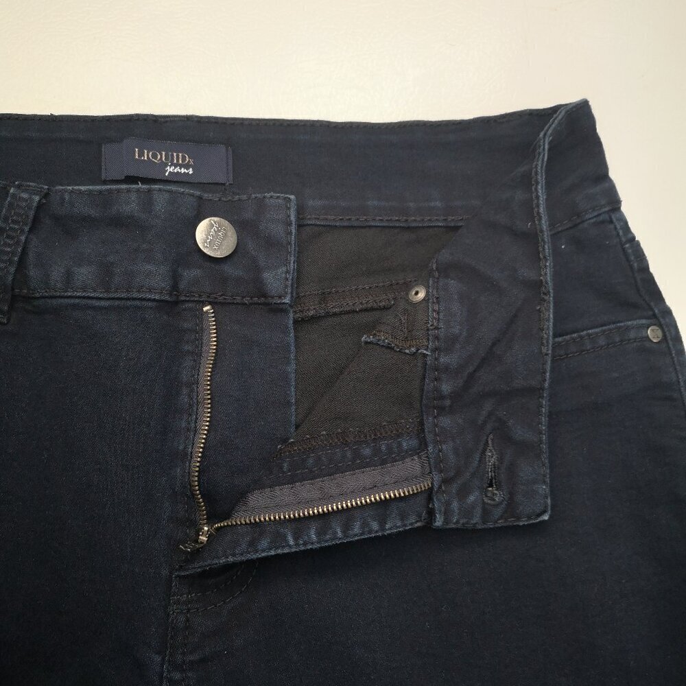 Liquid X Jeans Ladies Size 15/16 Dark Wash Flare Legs Blue Jeans - Picture 7 of 15